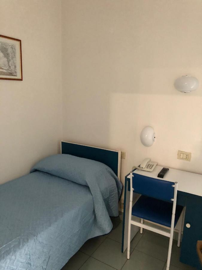 Hotel Mediterraneo ريميني المظهر الخارجي الصورة