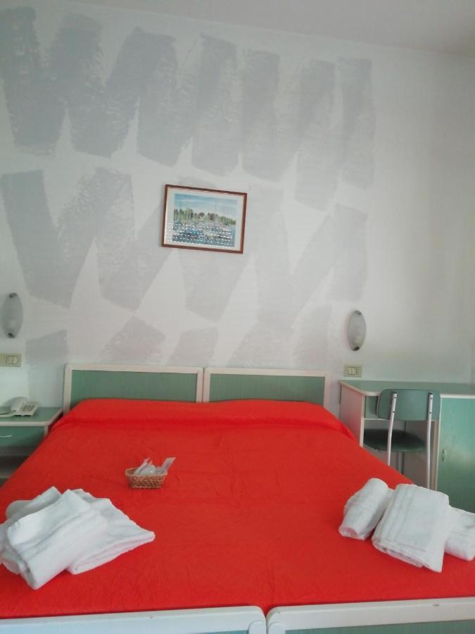 Hotel Mediterraneo ريميني المظهر الخارجي الصورة