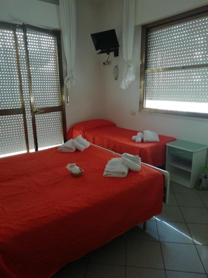 Hotel Mediterraneo ريميني المظهر الخارجي الصورة