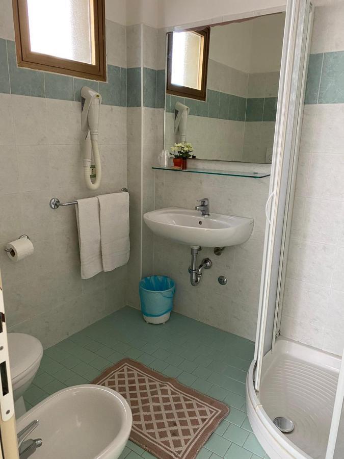 Hotel Mediterraneo ريميني المظهر الخارجي الصورة